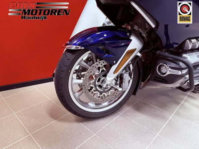 honda - gl-1800-goldwing-tour-dct