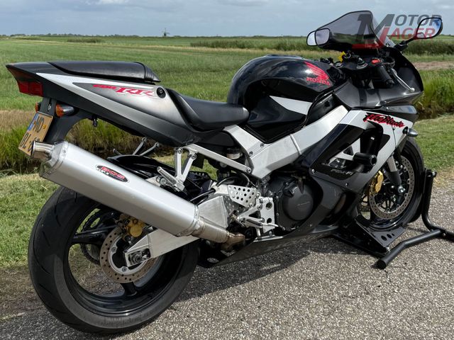 honda - cbr-900-rr-fireblade