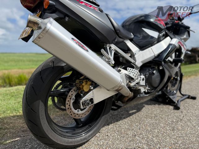 honda - cbr-900-rr-fireblade