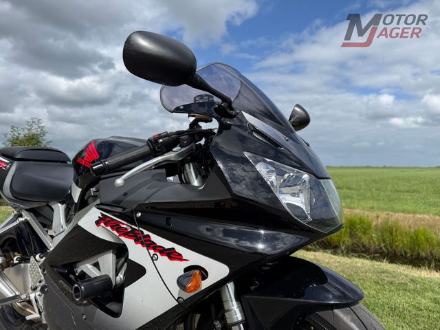 honda - cbr-900-rr-fireblade