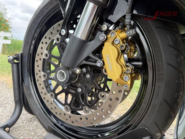 honda - cbr-900-rr-fireblade