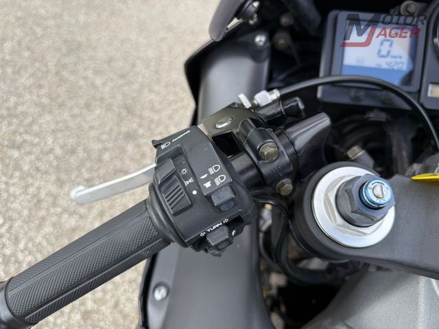 honda - cbr-900-rr-fireblade