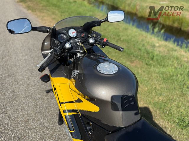 honda - cbr-600-f