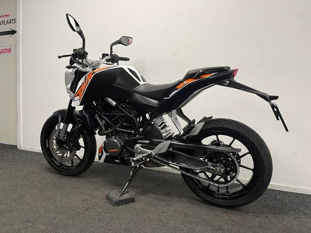 ktm - 125-duke