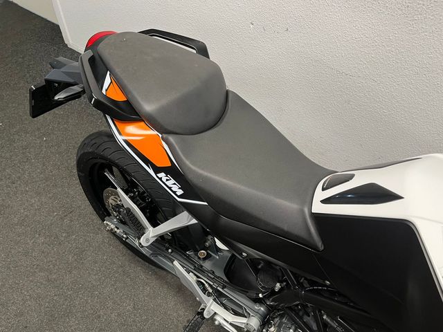 ktm - 125-duke