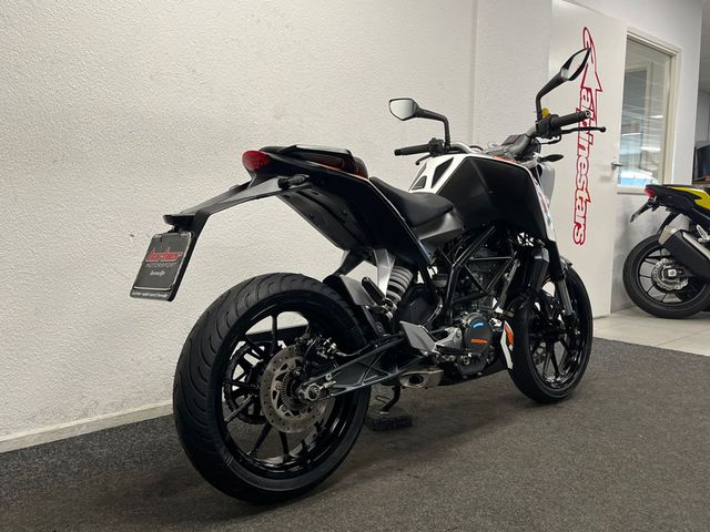 ktm - 125-duke