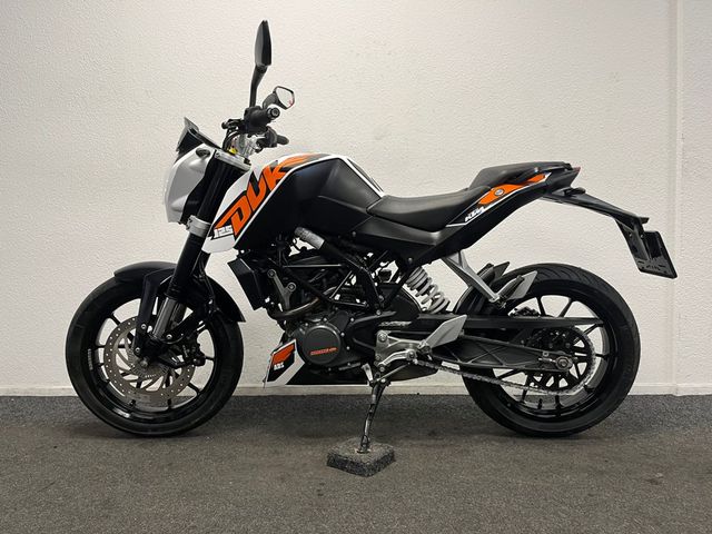 ktm - 125-duke