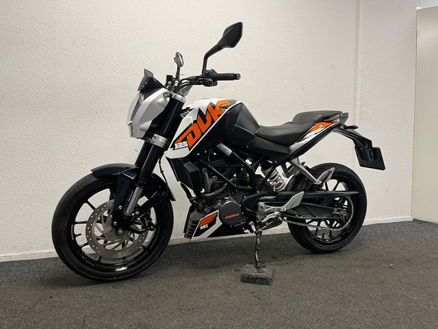 ktm - 125-duke