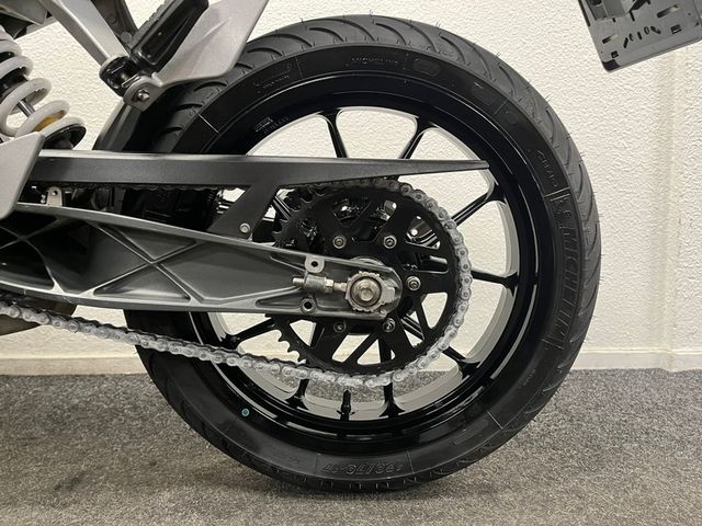 ktm - 125-duke