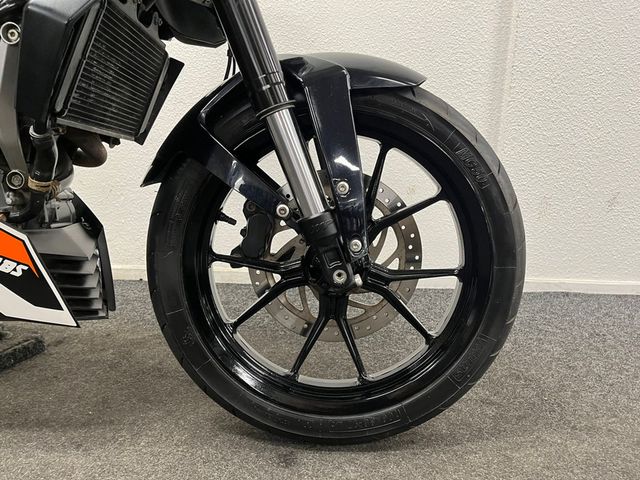 ktm - 125-duke