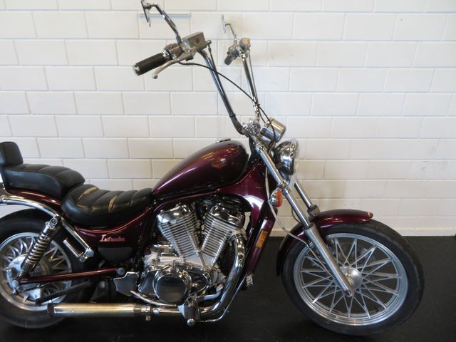 suzuki - vs-700-intruder