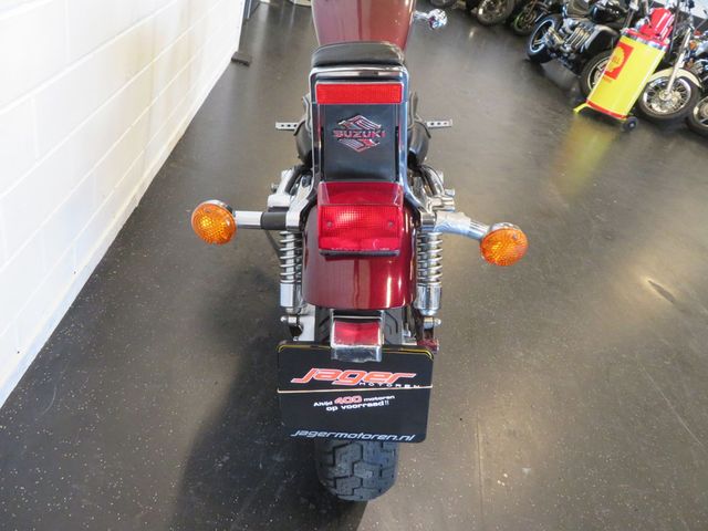 suzuki - vs-700-intruder