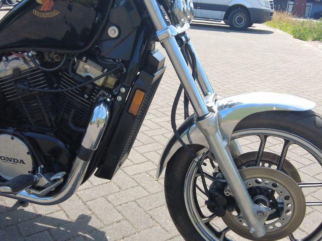 honda - vt-700-c-shadow