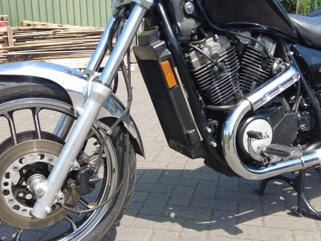 honda - vt-700-c-shadow