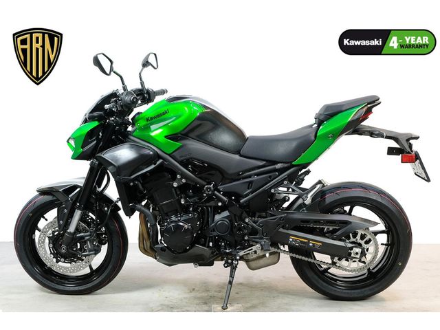 kawasaki - z900