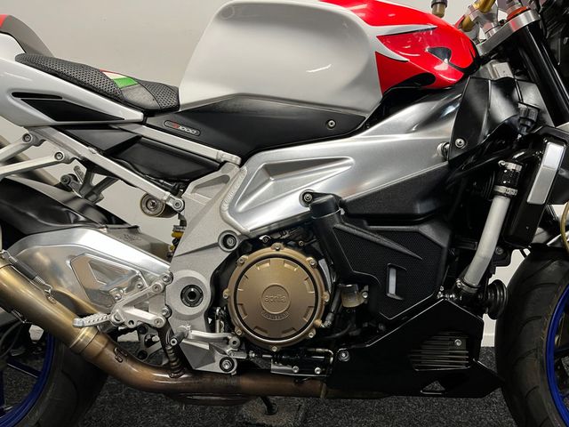 aprilia - tuono-1000-r