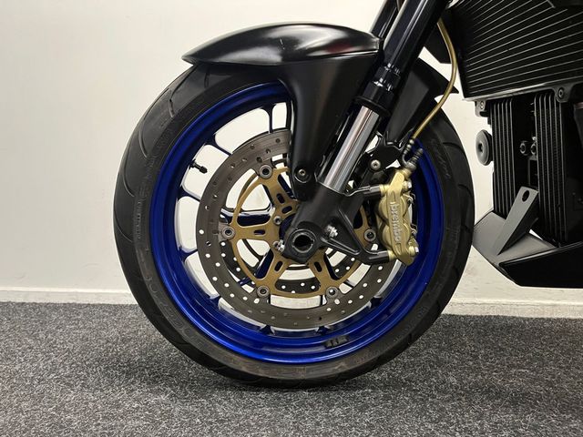 aprilia - tuono-1000-r