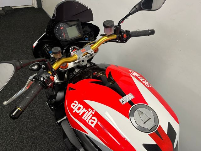 aprilia - tuono-1000-r