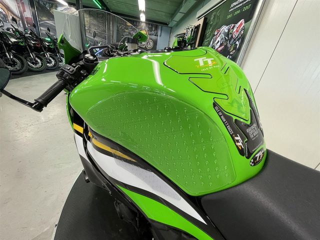 kawasaki - zx-6r