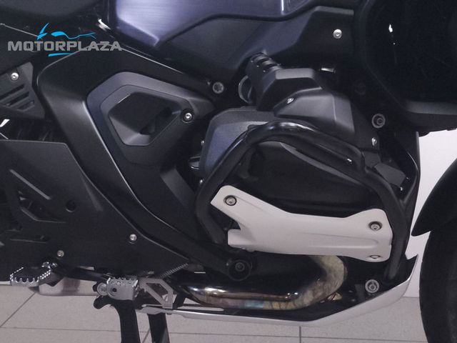 bmw - r-1300-gs-adventure