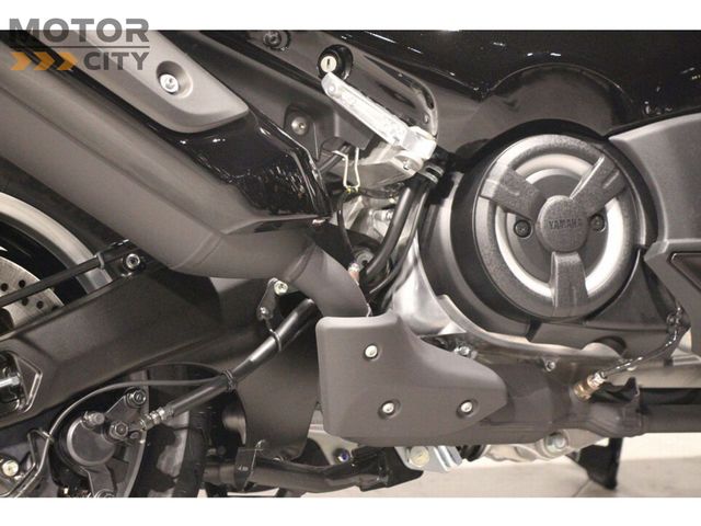 yamaha - tmax-tech-max-560