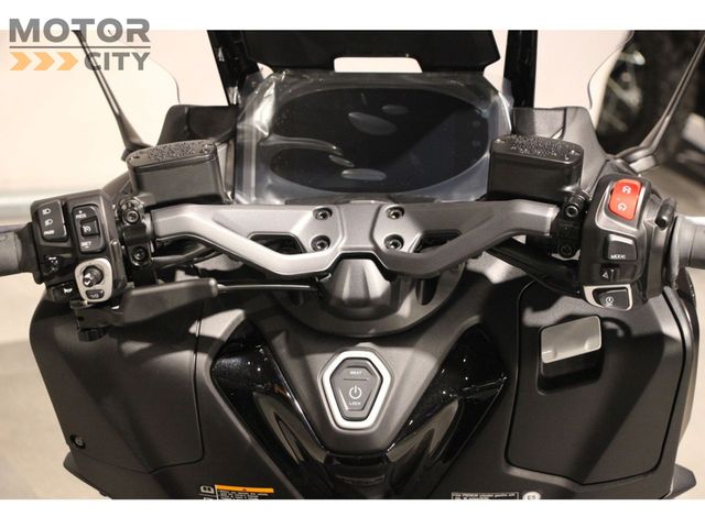 yamaha - tmax-tech-max-560
