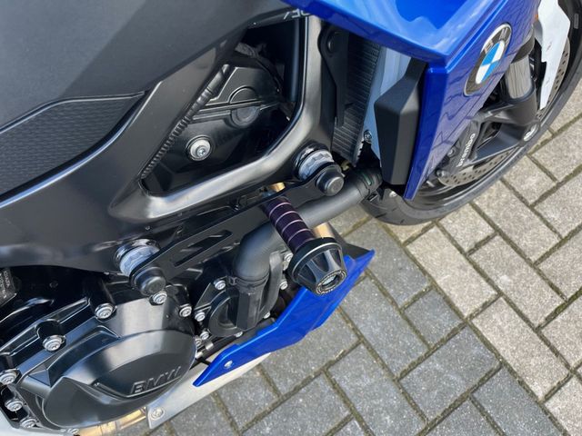 bmw - f-900-r