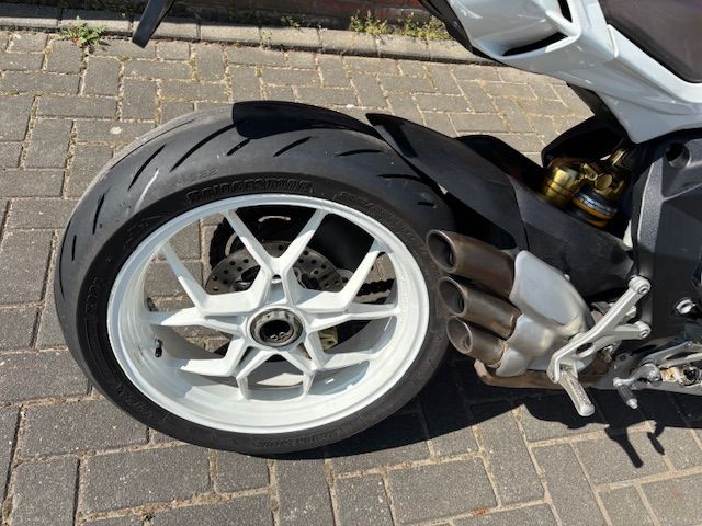 mv-agusta - brutale-800