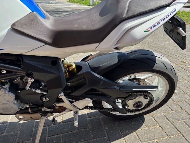 mv-agusta - brutale-800