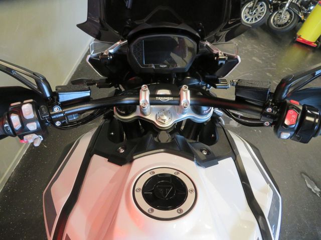 triumph - tiger-explorer