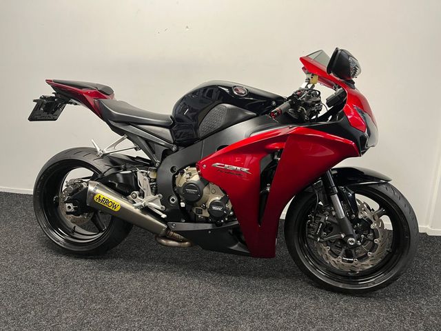 honda - cbr-1000-rr-fireblade