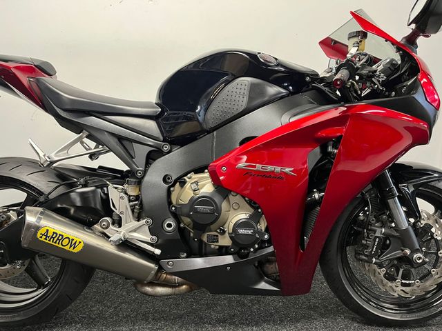 honda - cbr-1000-rr-fireblade