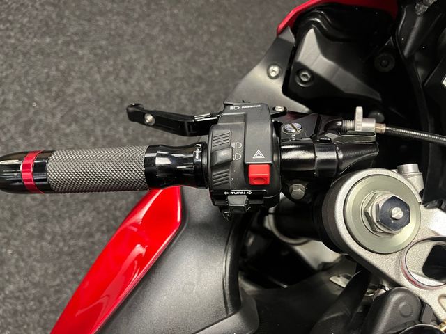 honda - cbr-1000-rr-fireblade