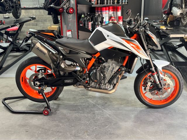 ktm - 890-duke-r