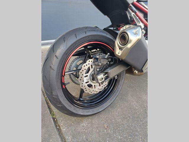 kawasaki - z900