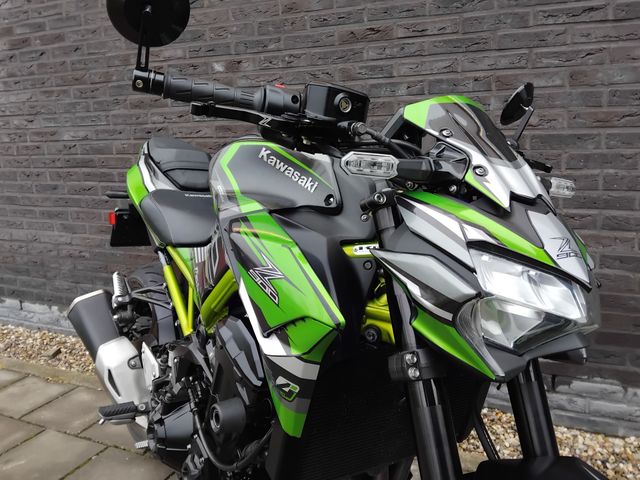 kawasaki - z900