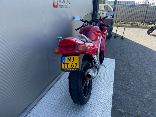 honda - vfr-750-f