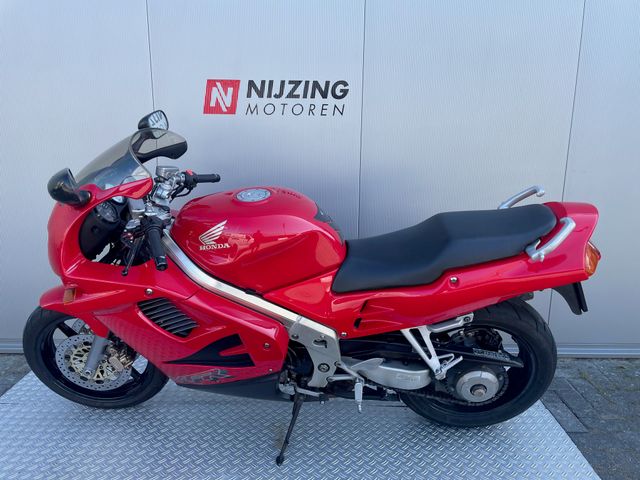 honda - vfr-750-f
