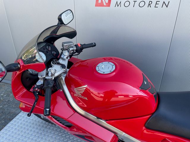 honda - vfr-750-f