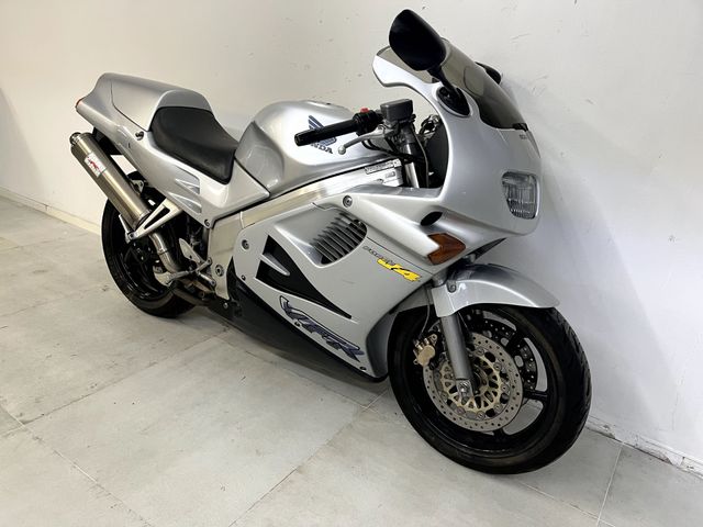 honda - vfr-750-f