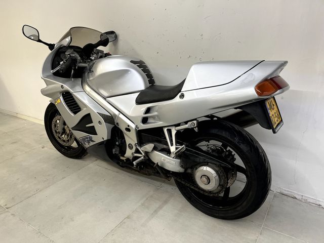 honda - vfr-750-f