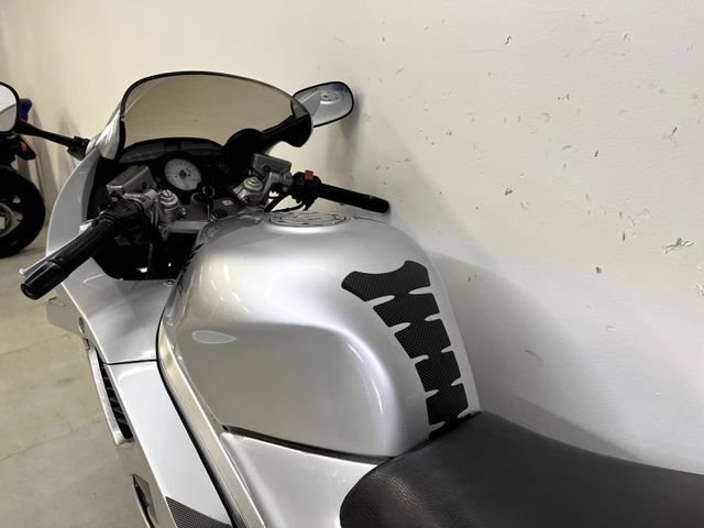 honda - vfr-750-f