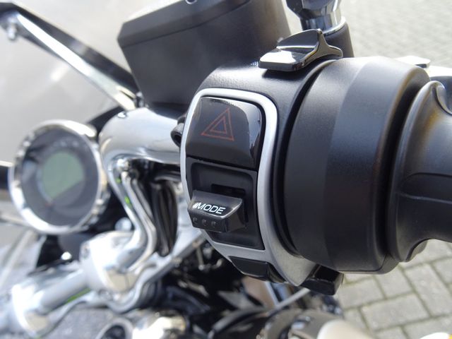 moto-guzzi - california-1400-touring