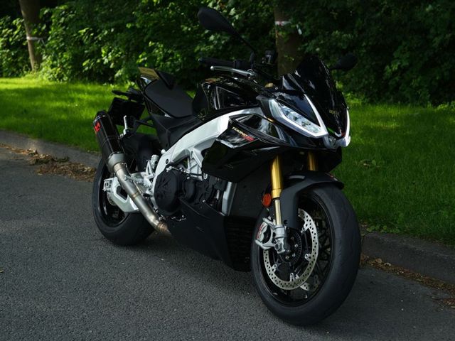 aprilia - tuono-v4-factory