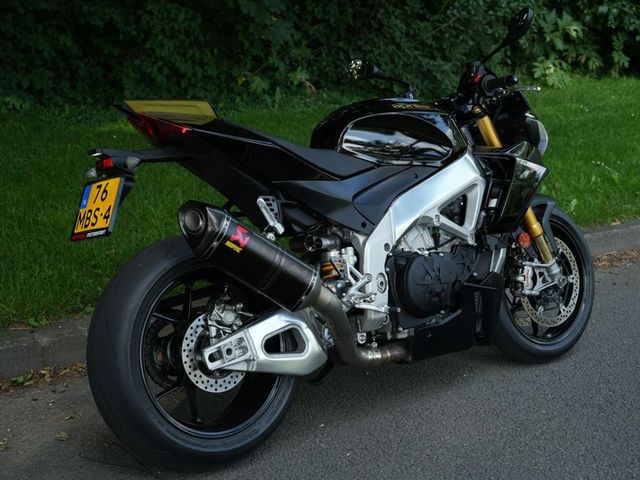 aprilia - tuono-v4-factory