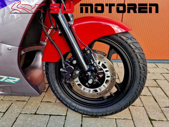 kawasaki - gpx-600-r