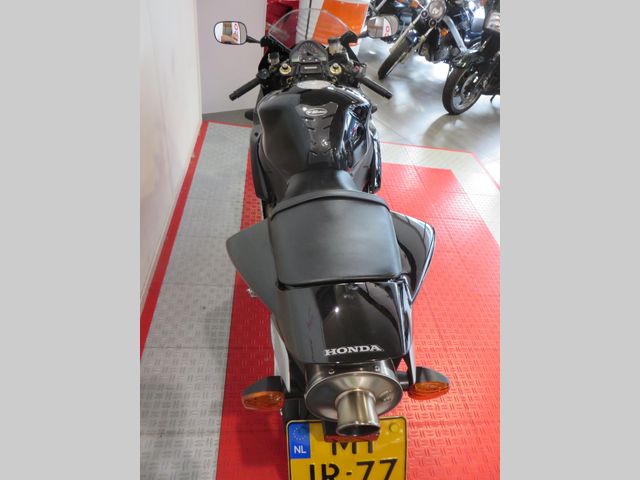 honda - cbr-1000-rr-fireblade