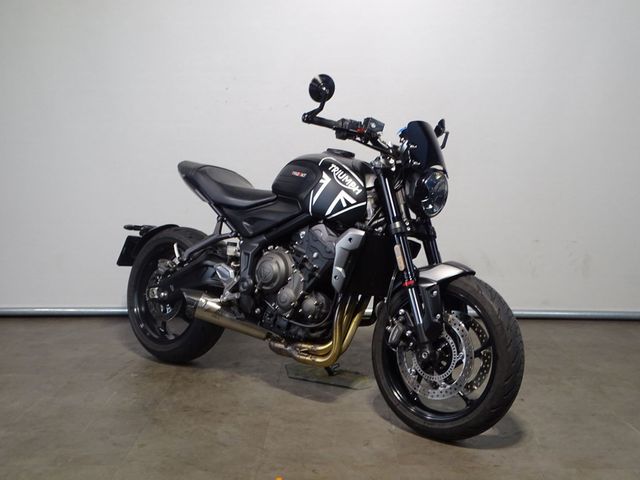 triumph - trident-660