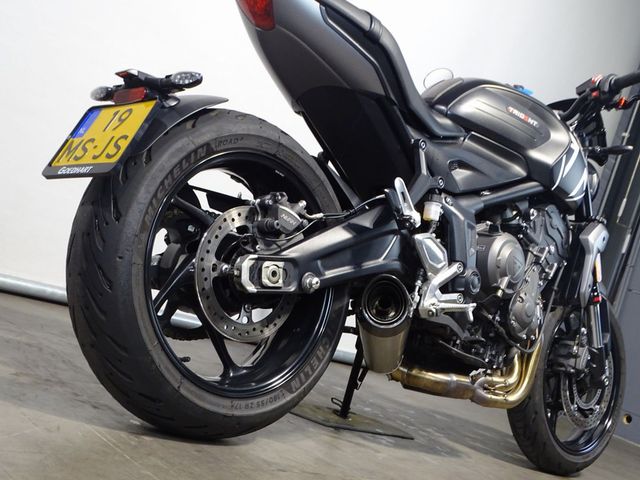 triumph - trident-660