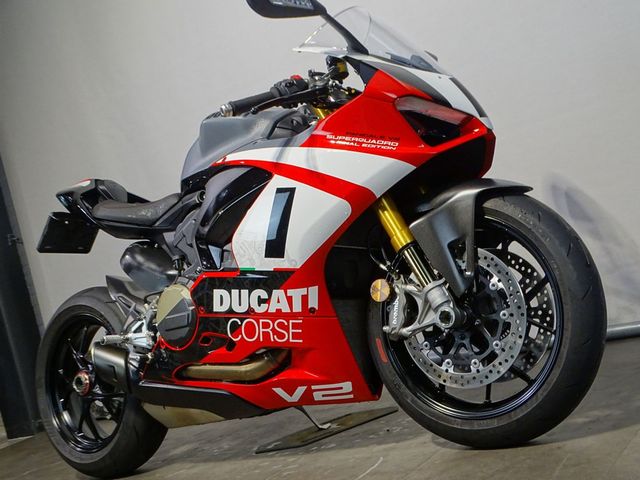 ducati - v2-superquadro-final-edition